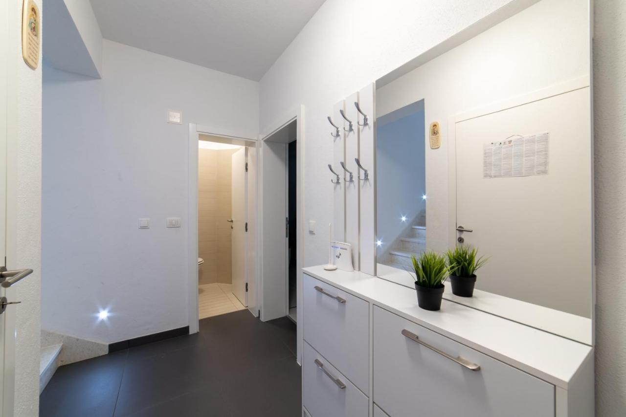 Villa Ban Trogir Bagian luar foto