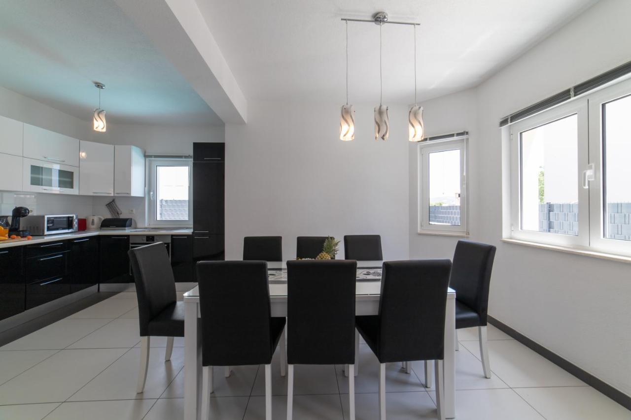 Villa Ban Trogir Bagian luar foto