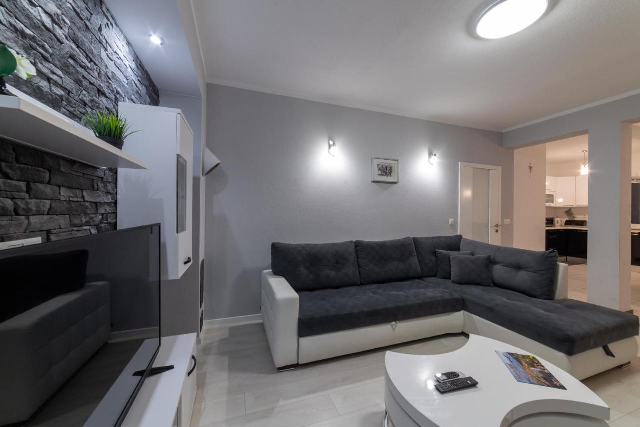 Villa Ban Trogir Bagian luar foto